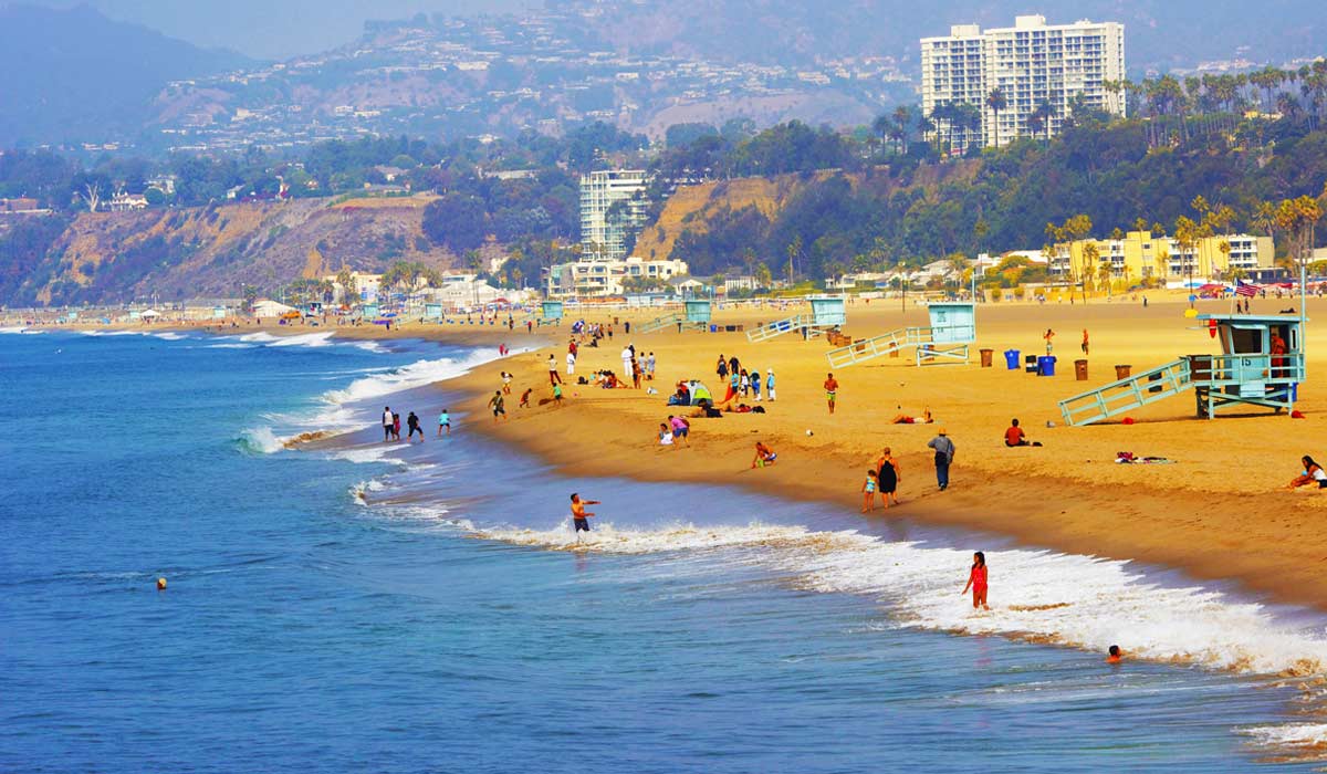 Santa Monica Surfing